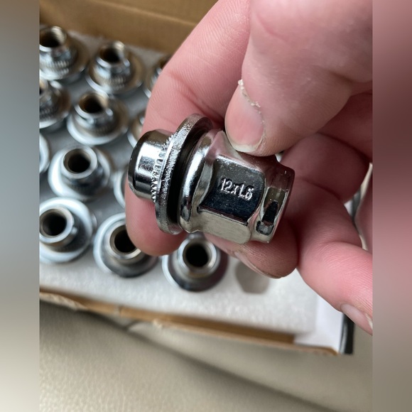 Brand New - MIKKUPPA M12x1.5 Lug Nuts Set of 24pcs Hex 13/16'' (21mm) Chrome - Picture 3 of 16